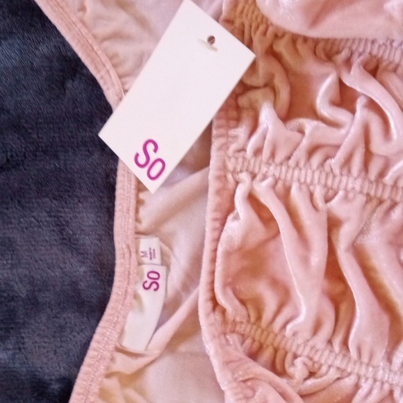 Adorable Velvet Blouse - Picture 7 of 9